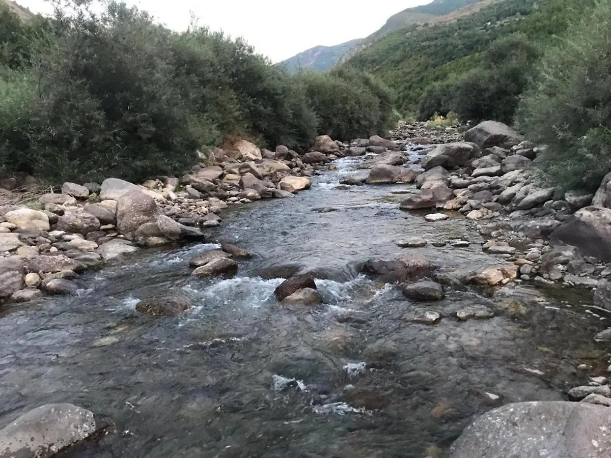 Kukes Bujtina Gjana酒店 阿尔巴尼亚